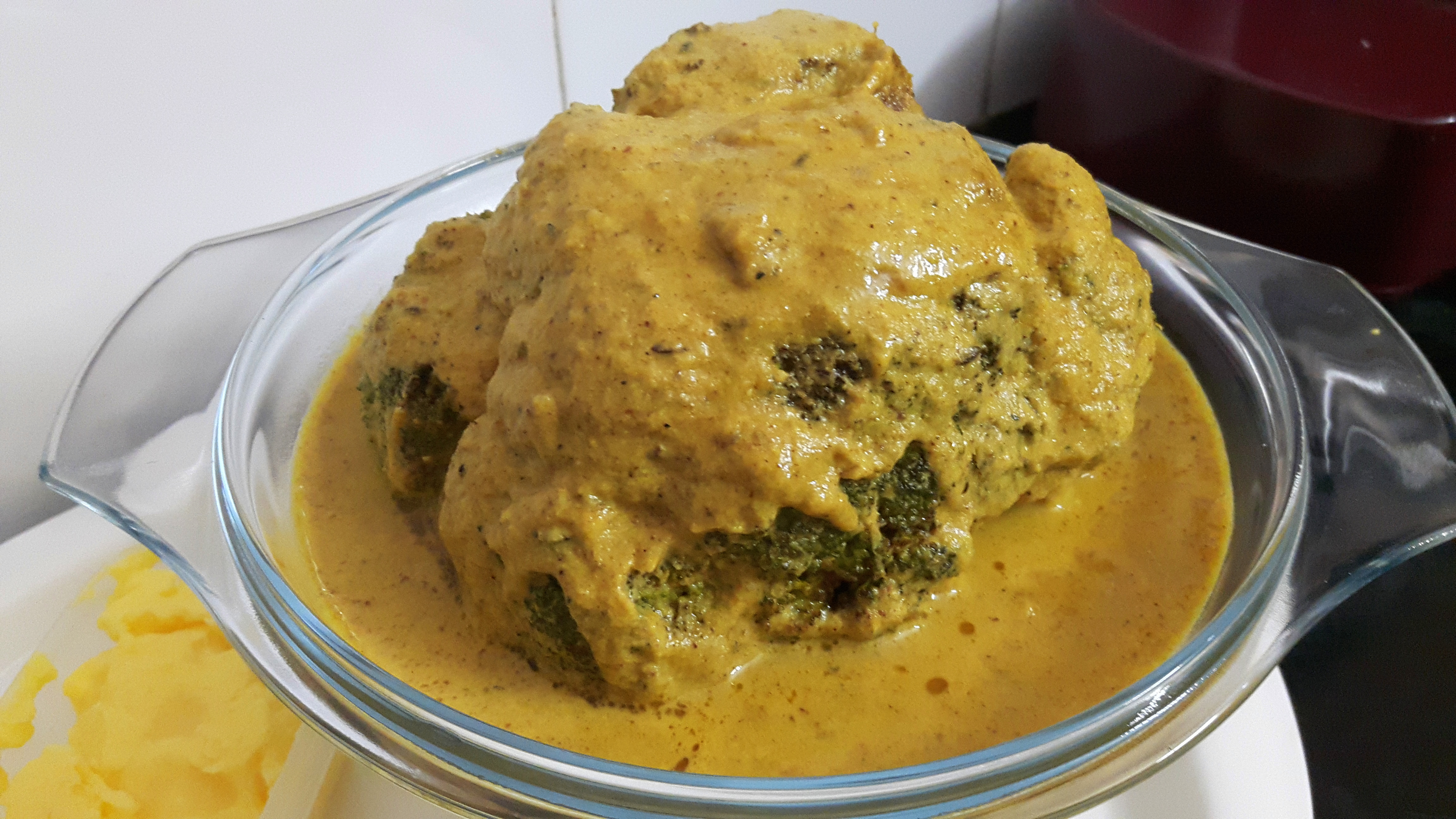 Whole broccoli (musallam)/masala