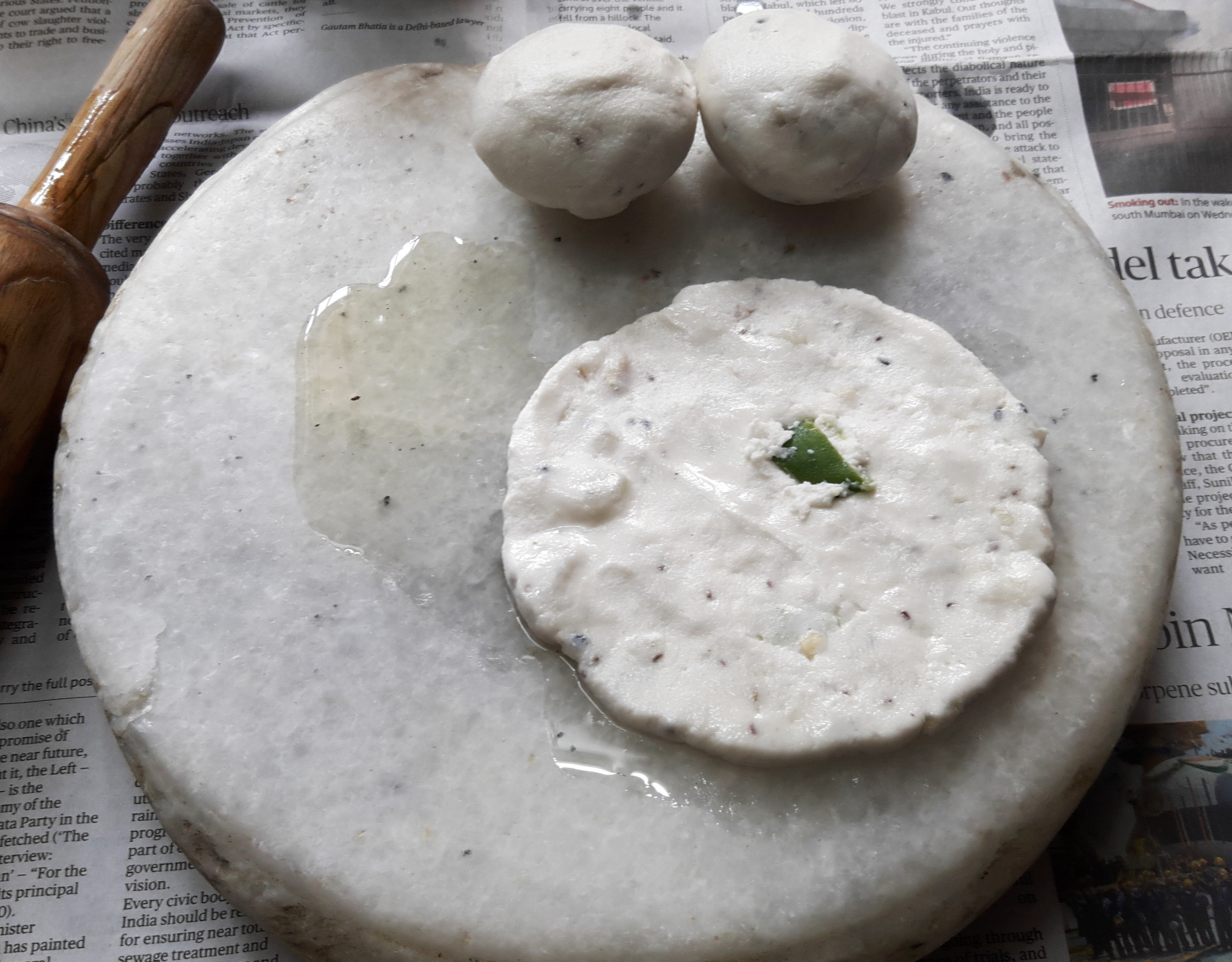 roll with wet hands