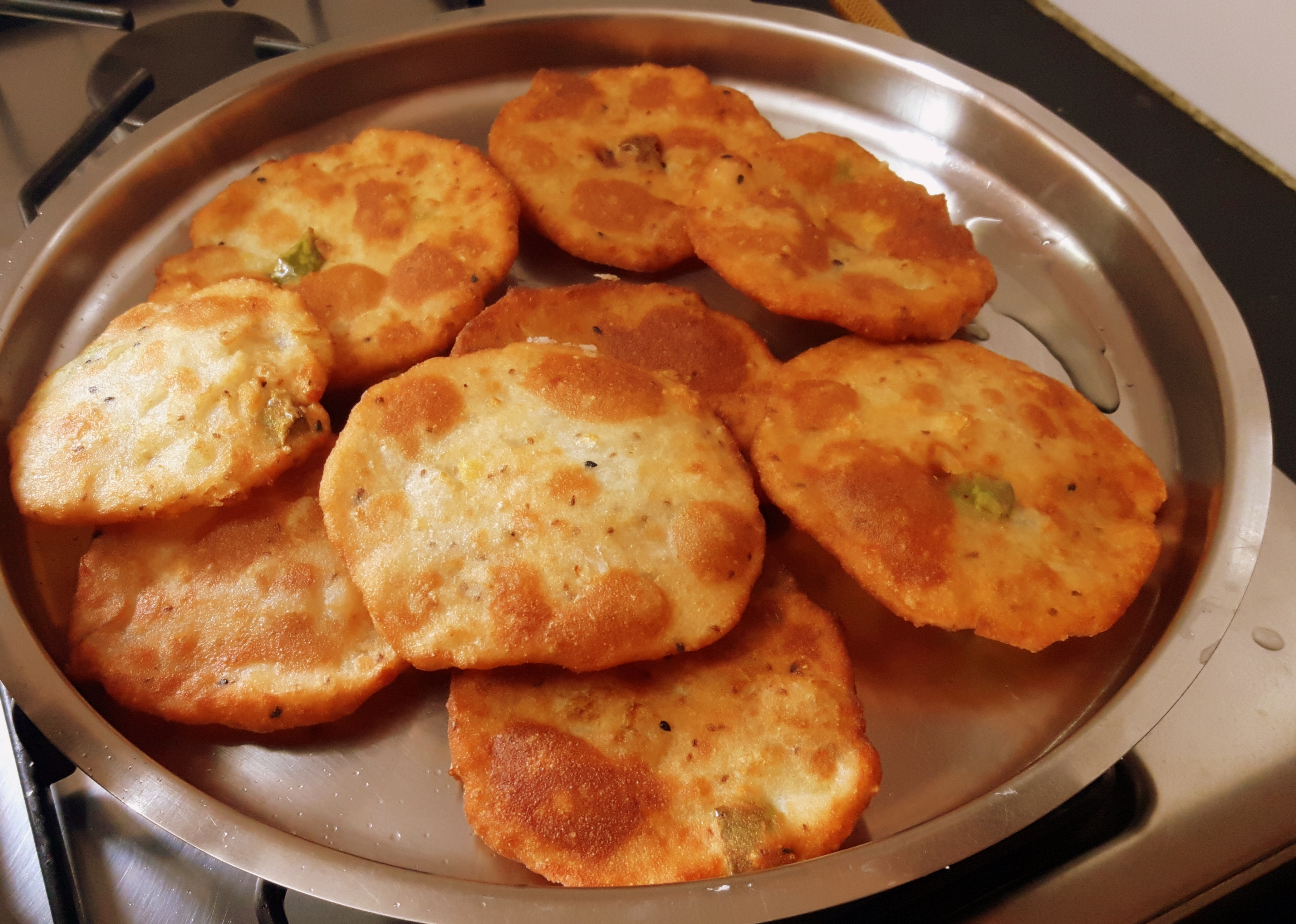 Murauri (radish poori)