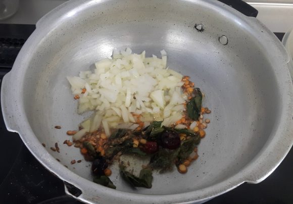Bitter Gourd (Karela) Leaf Fried Rice – Indian Cooking Manual