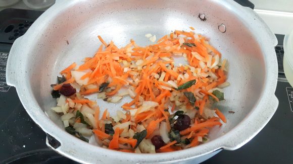 Bitter Gourd (Karela) Leaf Fried Rice – Indian Cooking Manual