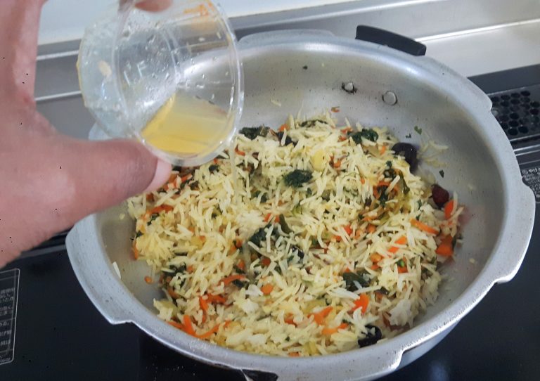 Bitter Gourd (Karela) Leaf Fried Rice – Indian Cooking Manual