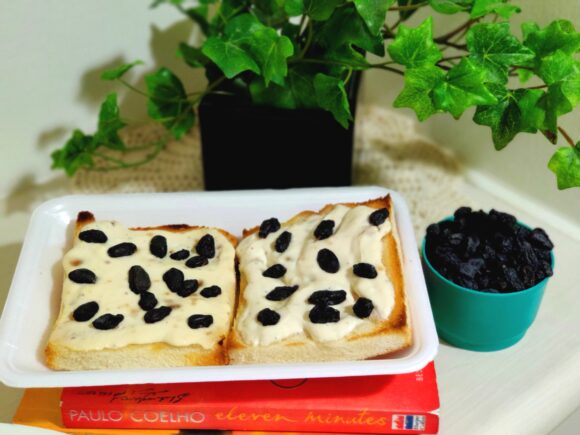 Bread Toast with Hung Curd and Black Raisin