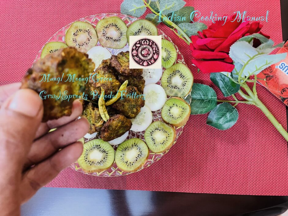 Mung/Moong(Green Gram)Sprouts Pakoda/Fritters