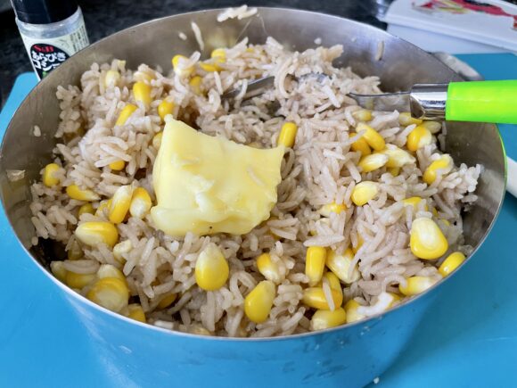 Add butter and black pepper powder
