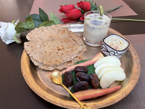 Phalahari Thali 11 (Amarnth Paratha, Avacado-sago/Tapioca Pearl drink)