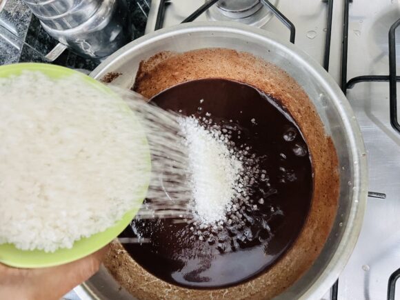 put hokum paste and sugar