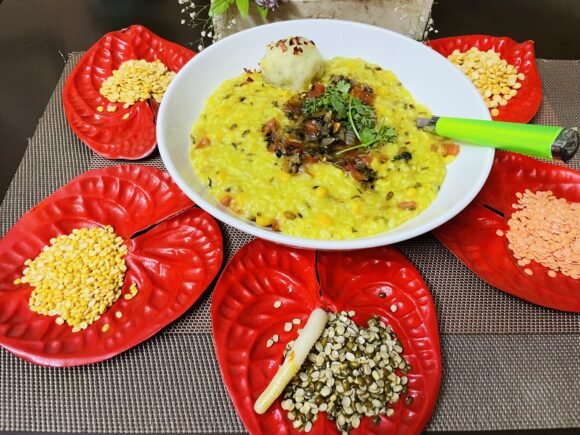 Garnish with coriander leaves & serve