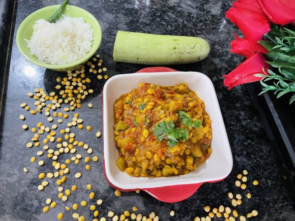 Lauki (Bottle Gourd) with Chana Dal (Split Bengal Gram) Sabji