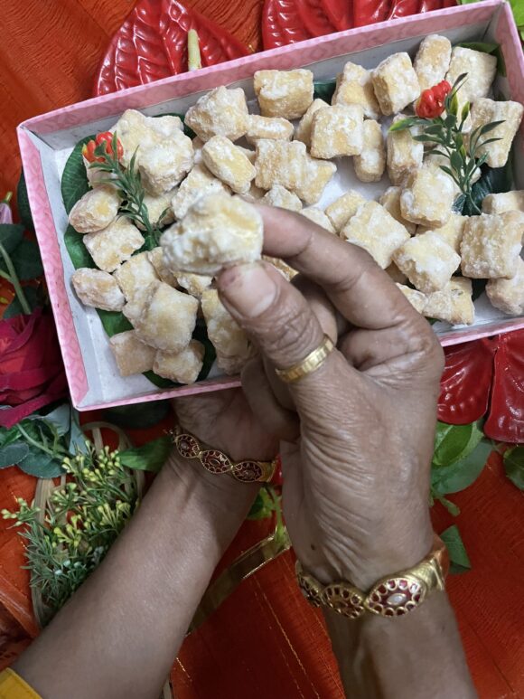 Sugar/Jeggary Coated Sakkarpare (Khurma)