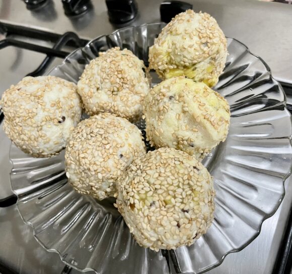 Finish to make all bread slices one by one