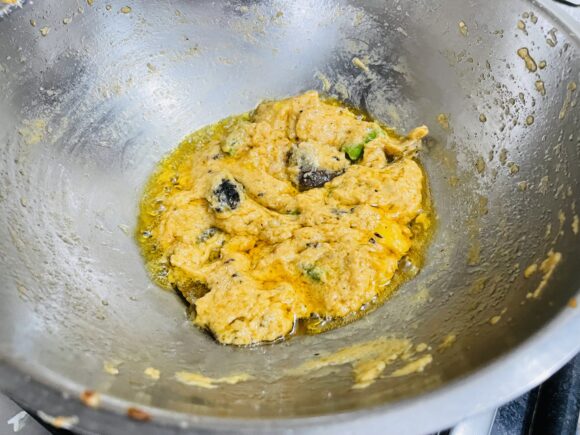 continue cooking on low flame for 3-4 minutes