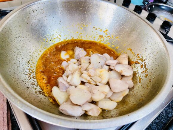 Add boiled Singhara