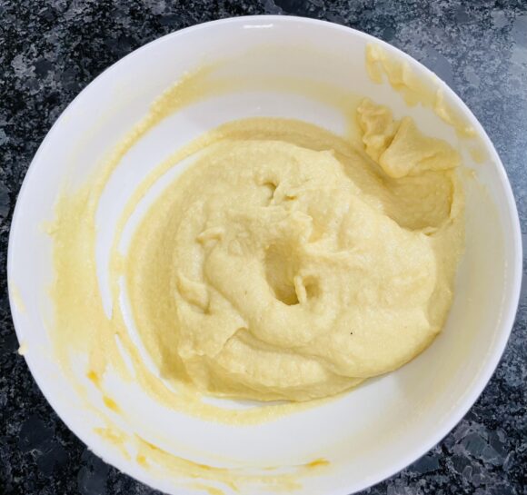 Whip the paste about 3-4 minutes