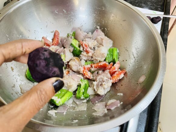 continue stirring and frying for couple of minutes