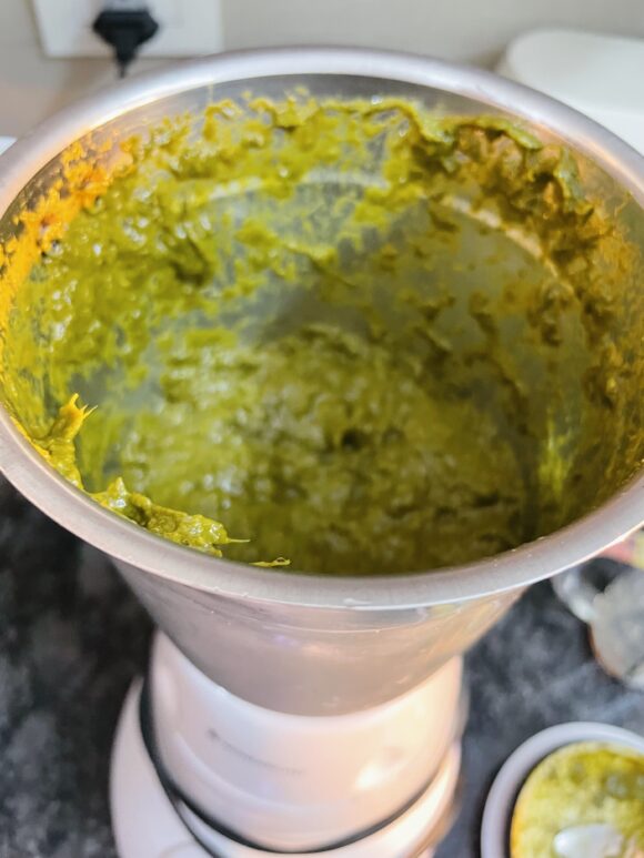 Pulverize this with wooden roller or hand blender to make paste