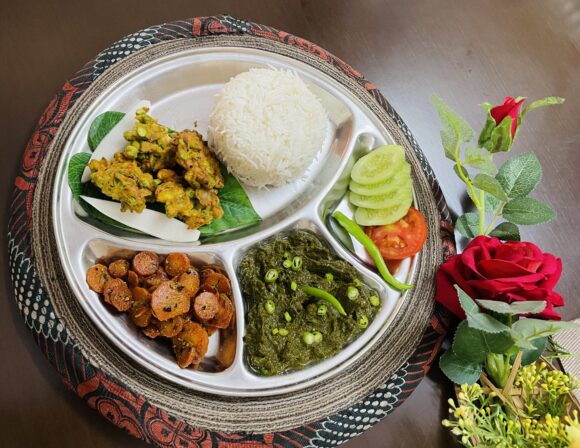 Bihari Winter Thali (Chana Saag- Bhaat Thali)