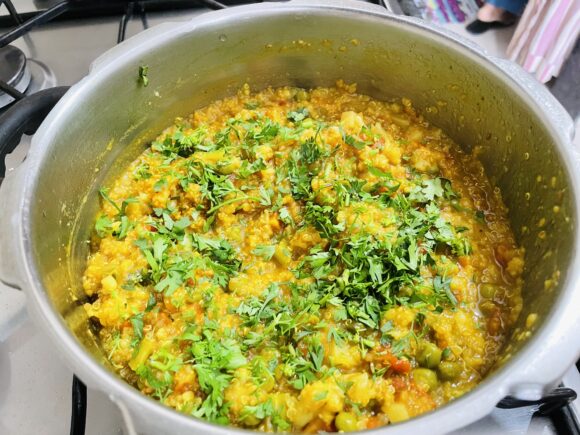 add chopped coriander leaves