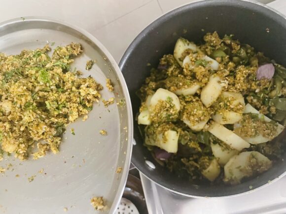 add another layer of stuffing (left out) evenly