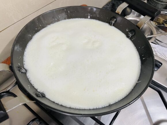 Pour the milk into the pan and allow it to boil on high flame