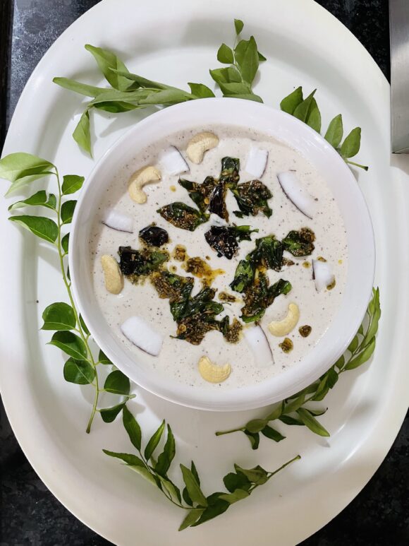 Yummy  "Kaju- Nariyal Chutney (Cashew Nut- Fresh Coconut Dip)" is ready to be served.