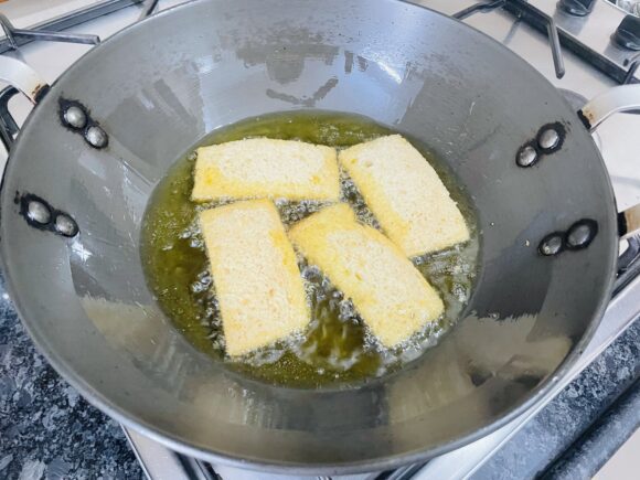 deep fry bread on medium high flame