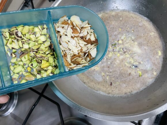 add sliced nuts